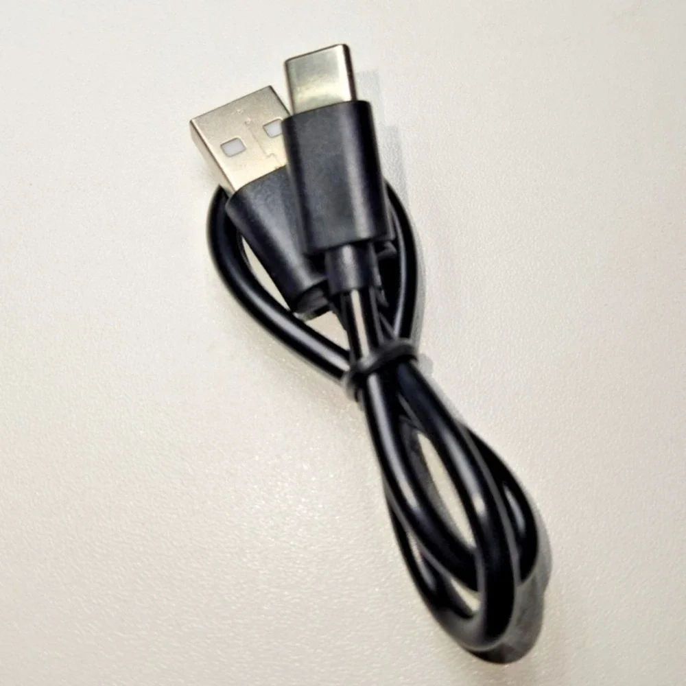 Rechargeable Light-Up Dog Clip-On 